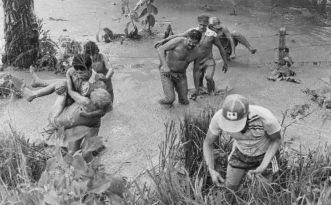 JoanyGonzalezW's tweet photo. Hace 30 años el cielo d Colombia se torno Gris. Elevamos oraciones por victimas d #Armero. El día q #Colombia lloró! https://t.co/hpBI5a0TBG