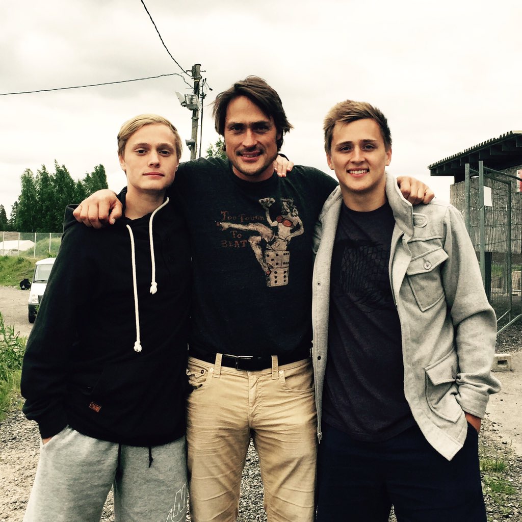 MTVPosse's tweet photo. .@TeemuSel8nne:n pojat olivat mukana Teemun #mtvposse-stuntin kuvauksissa. #stuntti https://t.co/5ytRYCxPim