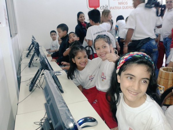 Los #CBIT son espacios educativos donde se promueve el intercambio de saberes. @Fundabit