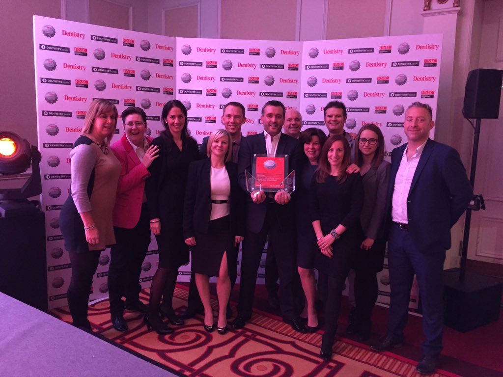 StraumannNicki's tweet photo. “@StraumannSarah: A successful afternoon #dentalindustryawards #Straumann https://t.co/PyYGqQrc0a” WOW! Feeling proud 😊💪👌