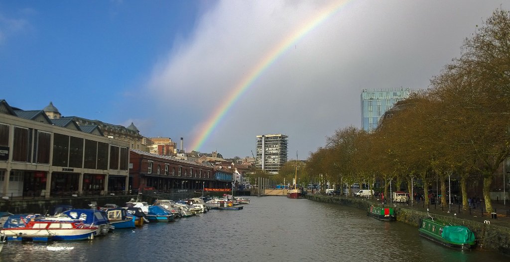 hedshot's tweet photo. #collaborate2015 #collaborateconf #collaboratebris has been great: a beam of colour on a grey day! https://t.co/aZyJZx0hTD