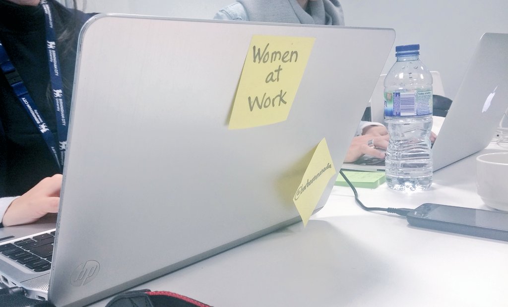 mcrosasb's tweet photo. Women at work during the Football #Flashhack @barbaramaseda https://t.co/QMO9PiAySN
