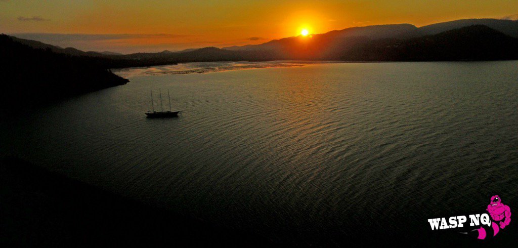 WaspNQ's tweet photo. UAV/drone stills from sunset flight in beautiful Airlie Beach https://t.co/zymAtGdP8z
