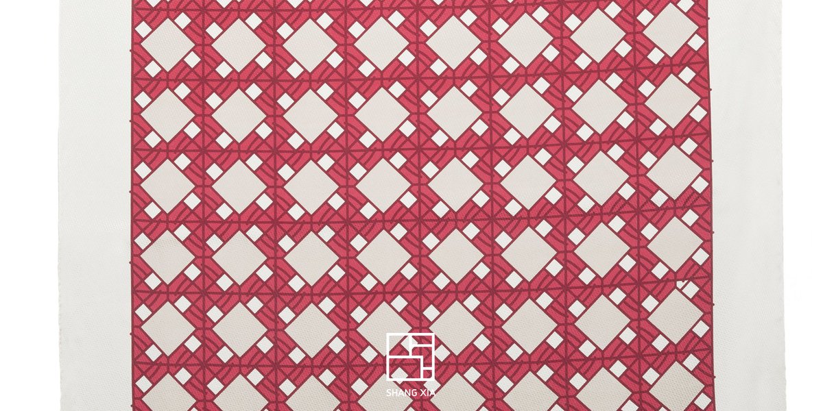 ShangXia's tweet photo. Huan.
Un carré de soie à plisser, nouer, enrouler.
De la gaieté à chaque porté. https://t.co/TkCOvdF3UX