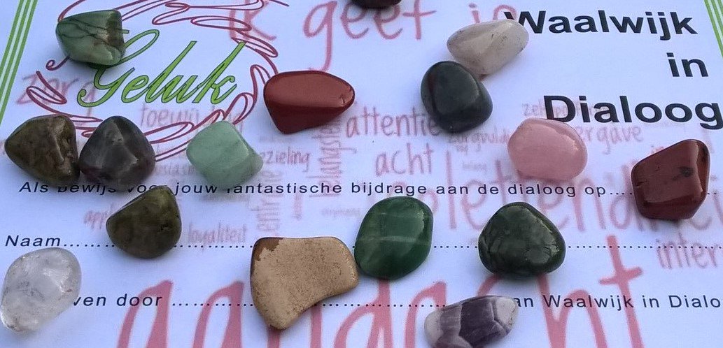 MaaikeBrule's tweet photo. 160 kinderen & volwassenen deelden ervaringen & dromen over geluk bij Waalwijk in Dialoog @DialoogNL #NLinDialoog https://t.co/FQ4w0DTQJd