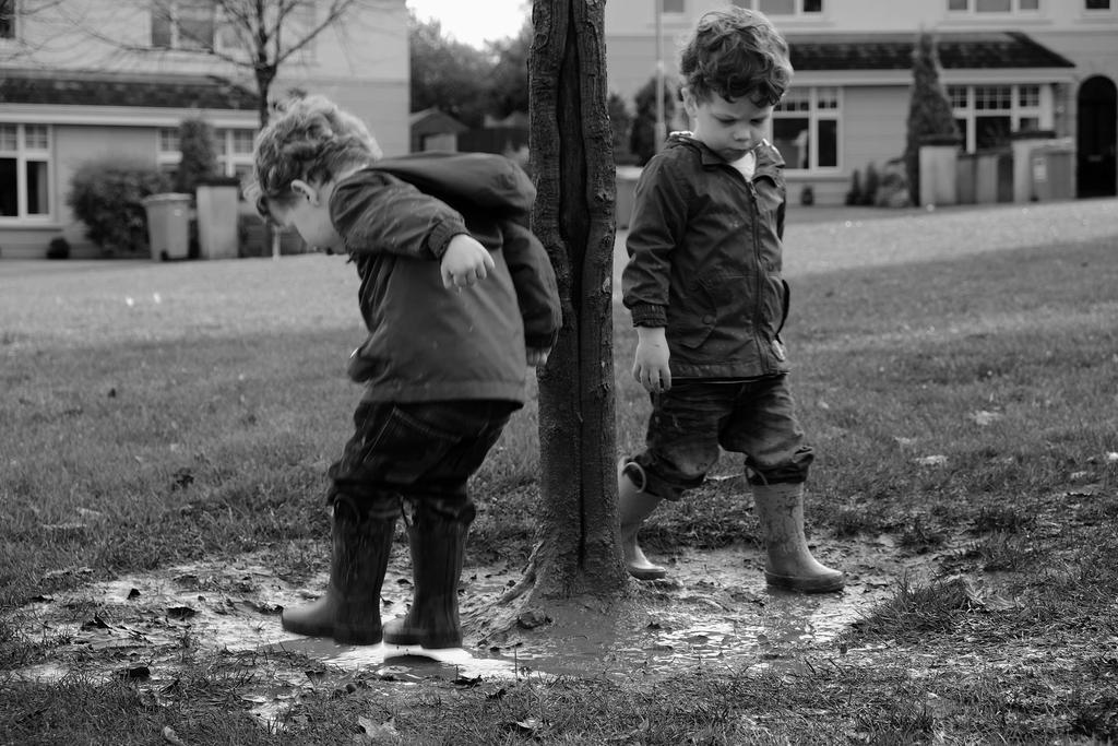 vidco's tweet photo. Plenty of mud around to keep the kids occupied.... and the washing machine https://t.co/8oDdTNjhni