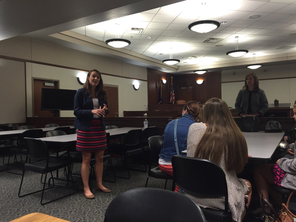 mrswhittinghill's tweet photo. Greenwood business students visiting the Justice Center #APES2015 @GwoodFBLA https://t.co/31L0hPwgwy