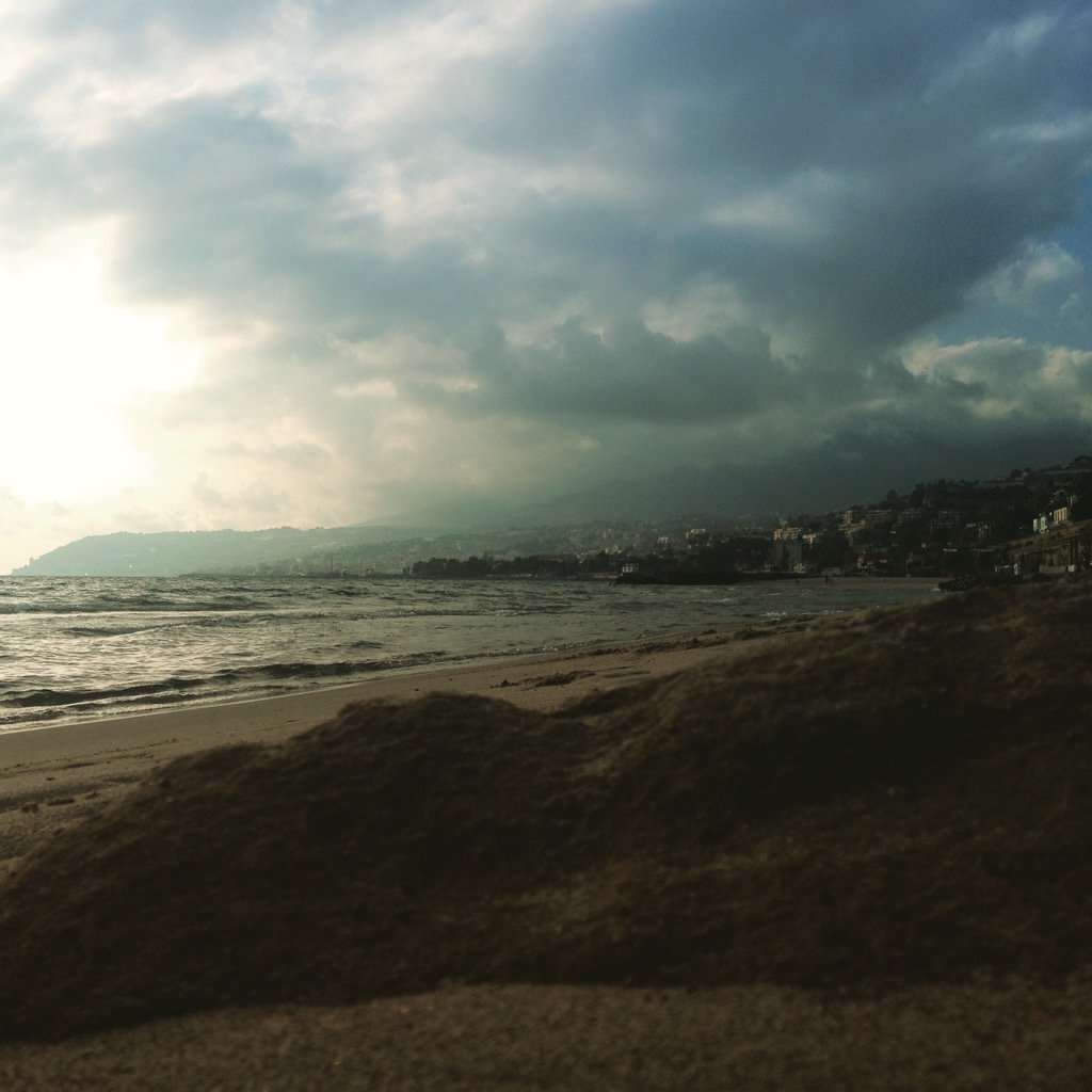 CasaMagnolie's tweet photo. November .... My house! ❤️ #sun #beach #sunremo #sanremo #surflife #goodlife #visitsanremo #treponti #trepontibeach https://t.co/puaH4KxkFI