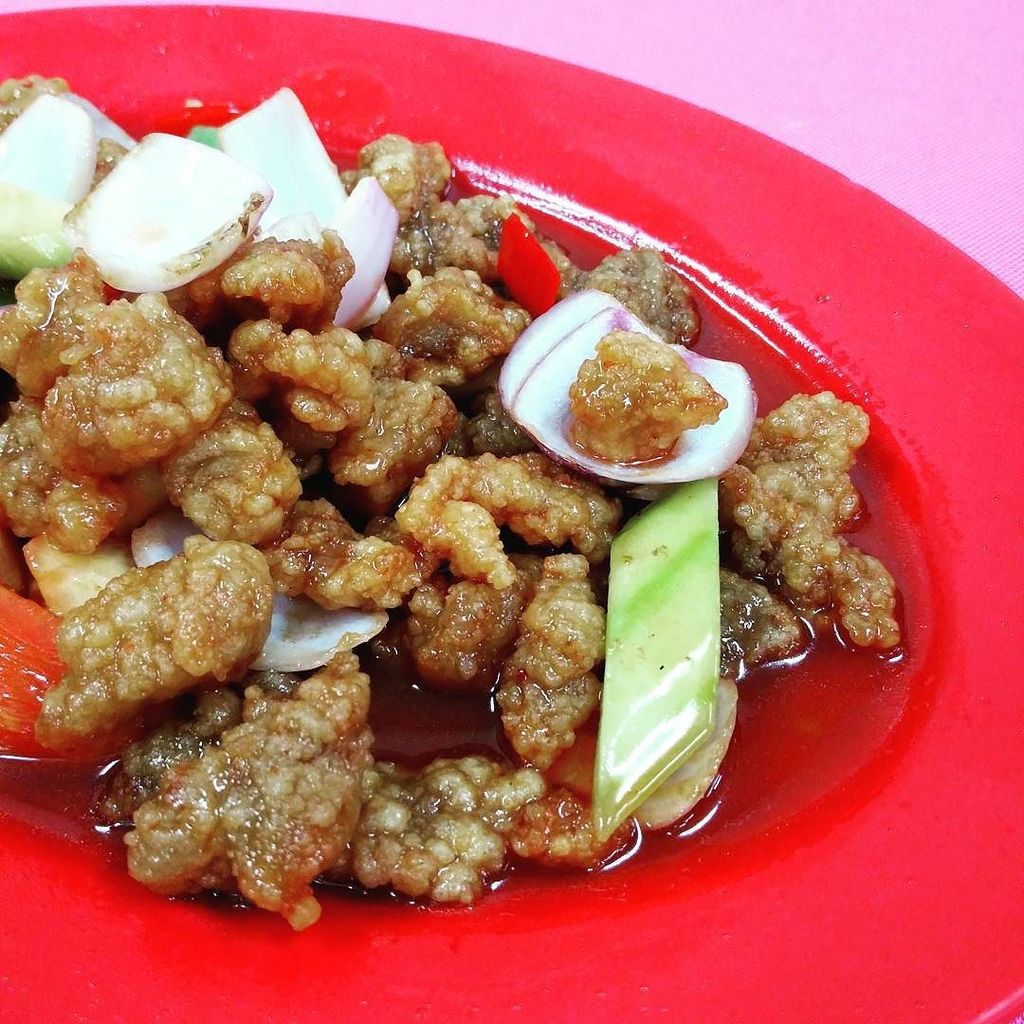 vi_woo's tweet photo. Sweet and sour pork #klstyle #family favourite. So crunchy, the sauce was a little watery … https://t.co/BZrMVAlh2l https://t.co/U2Z3Sfflv2