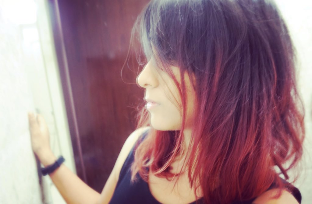 Micha_Alvez's tweet photo. Have to say, I'm absolutely loving being back to having shorter hair again. https://t.co/fUVqIEWkrL