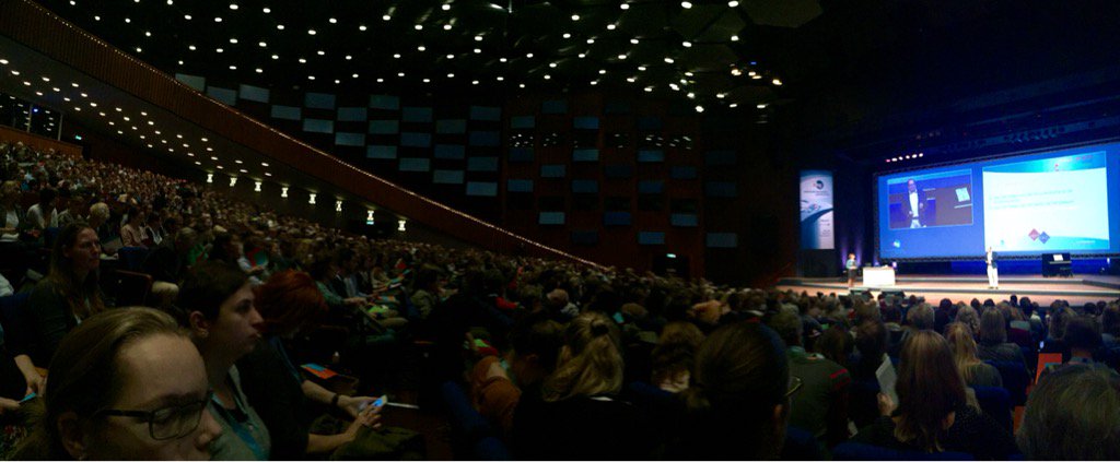 cvanrij's tweet photo. Met 2600 huisartsen een nascholing over plasproblemen gevolgd #nhg15 https://t.co/FA81SWts5n