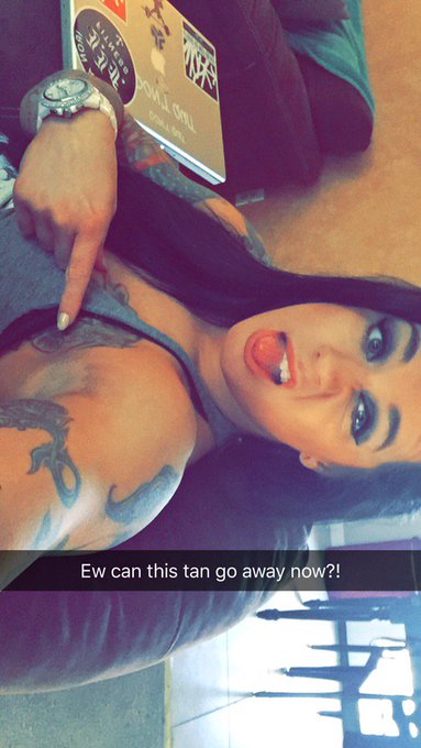 This competition tan is killing me! No amount of scrubbing and exfoliating isn't helping! Gross! https://t<a href="/tag/piratelife"class="tags"><span>#piratelife</span></a><a href="/tag/ironandinkfitness"class="tags"><span>#ironandinkfitness</span></a>