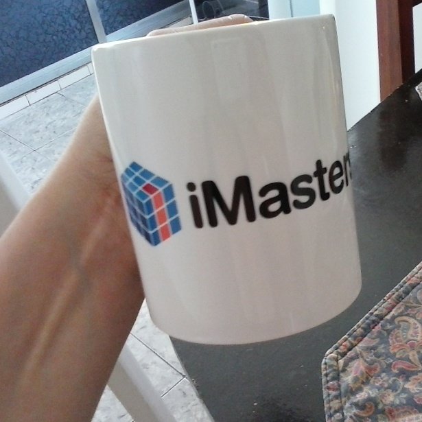 leandra_vianna's tweet photo. @iMasters Presentinho do Imasters pela minha criatividade no #InterCon2015 #Imasters adorei galera,mto aprendizado! https://t.co/ACJyLUFez9