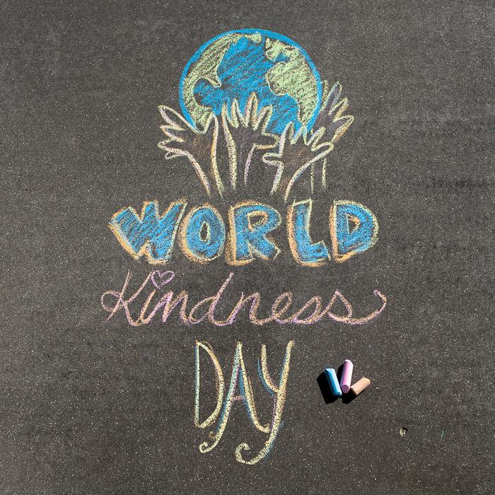 ManoaInsurance's tweet image. #WorldKindnessDay on Friday reminds us that being a #GoodNeighbor can make a great difference.