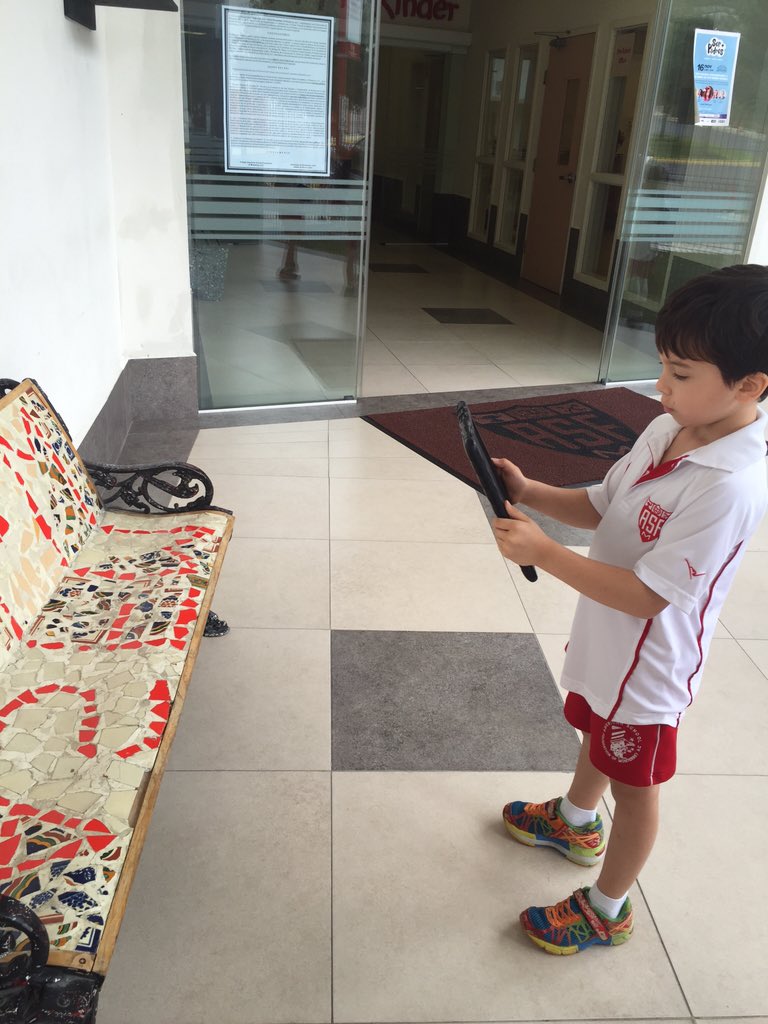 ferferrigno91's tweet photo. 1A ss using #ipads to find things made with rocks around @ASFMELEM #littlescientists #rocksunit https://t.co/Blw2YDNIZv