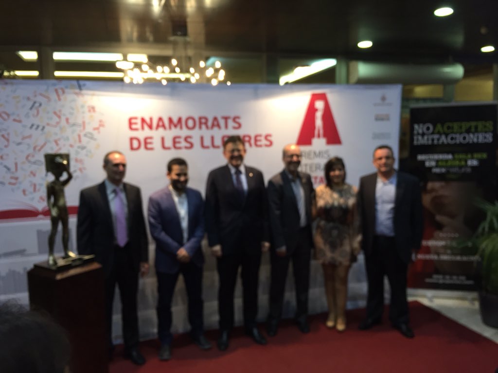 gpamplo's tweet photo. Als #PLCA15 amb @ximopuig, @VicentMarza i altres autoritats. Celebrem els gestos de suport a la cultura. @bromera https://t.co/JbuegpMrYb