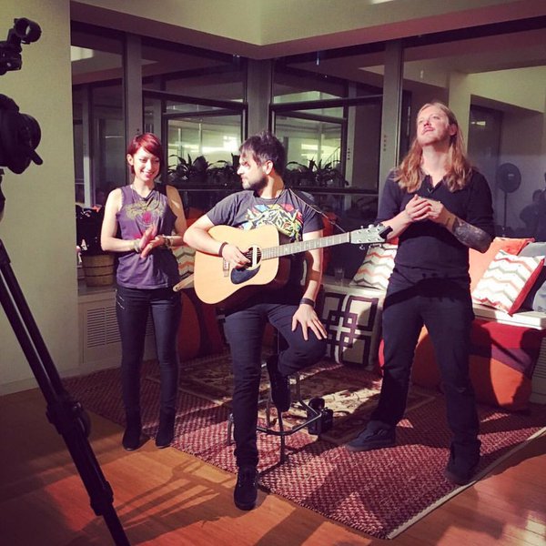 RodaleInc's tweet photo. So awesome having @SisterSparrowDB stop by for a private acoustic set yesterday! #LifeatRodale #rodalerocks https://t.co/MNQ9Q9OHyi