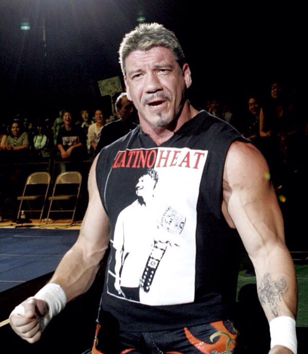OldSchoolSD's tweet photo. The only person to hold the US Title, WWE Tag Titles, and WWE Title as a member of SmackDown was Eddie Guerrero. https://t.co/xH9KG756iV