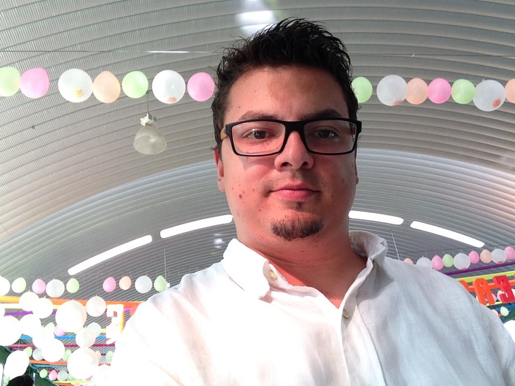 kloscorrea's tweet photo. Muy humano y lleno de valores el @Congreso2015UK aquí estamos aprendiendo https://t.co/ZWPHxjvHpU