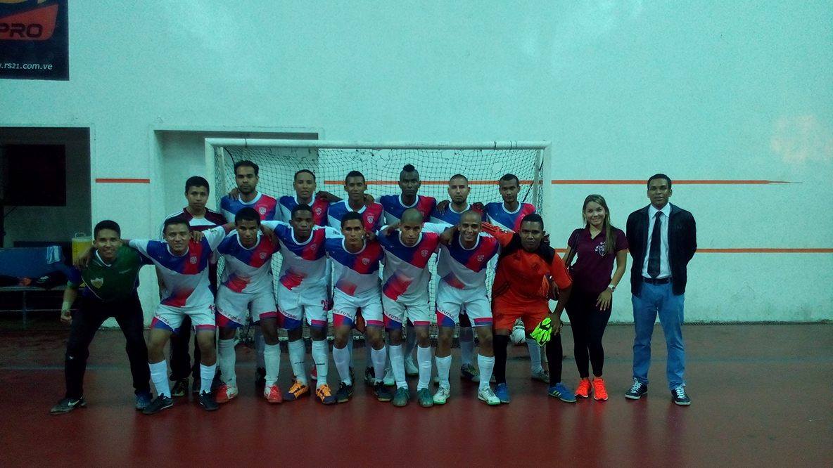 cd_safari's tweet photo. #torneoadecuación @cd_safari 2-2 @UnionSportingfs logrando nuestro Primer Punto ante el Lider del Grupo @Futsaltven https://t.co/80m6Vw1ySV