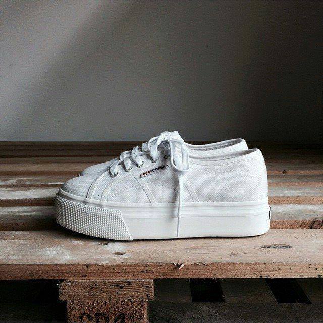 Superga_Col's tweet photo. Si vives fuera de #Medellín puedes llamar a nuestra tienda #Superga del @OviedoCC y solicitar tus #TENIS por envío. https://t.co/HOBnbvaVmD
