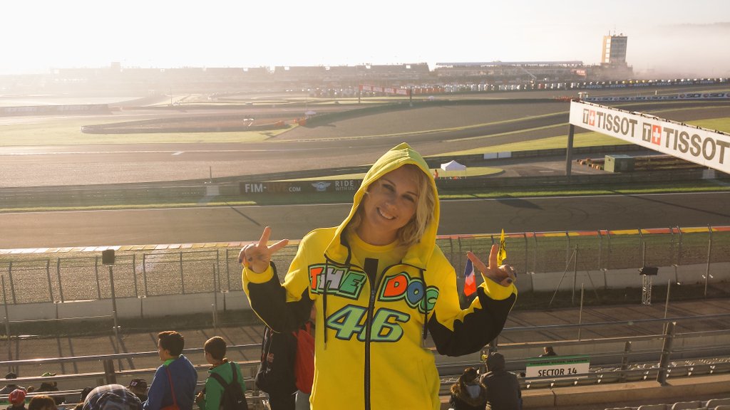 sandrapereirad1's tweet photo. 1 semanita ya!! #gpvalencia #circuitodecheste #iostoconvale https://t.co/gczrItbnR3