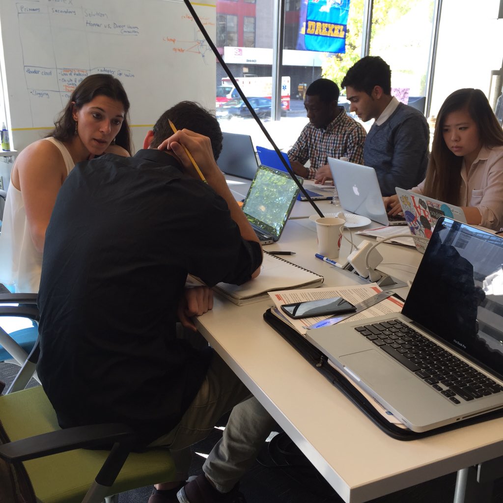 excitecenter's tweet photo. The SPARK Innovation Competition is currently going on ExCITe! @OBRIEN_GERE @SparkInnovate @DrexelUniv https://t.co/St6bicEcbG