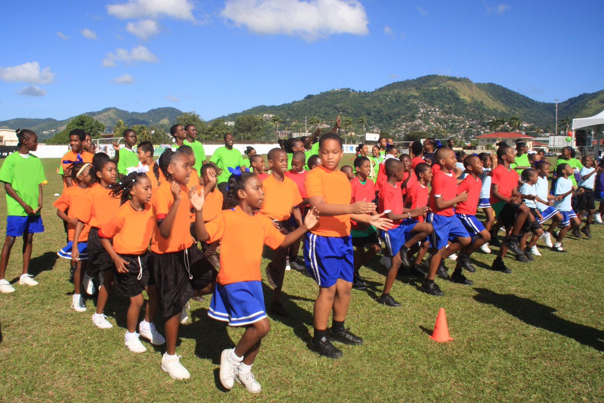 YouthSportTrust's tweet image. Young people revitalise their lives through sport and volunteering in St Lucia: bit.ly/StLuciaBlog #Blog