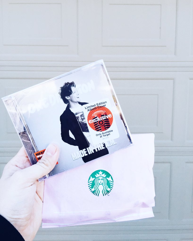 loouaye's tweet photo. #MadeImTheAM + @Starbucks = happy morning https://t.co/hHWoPzAgh7