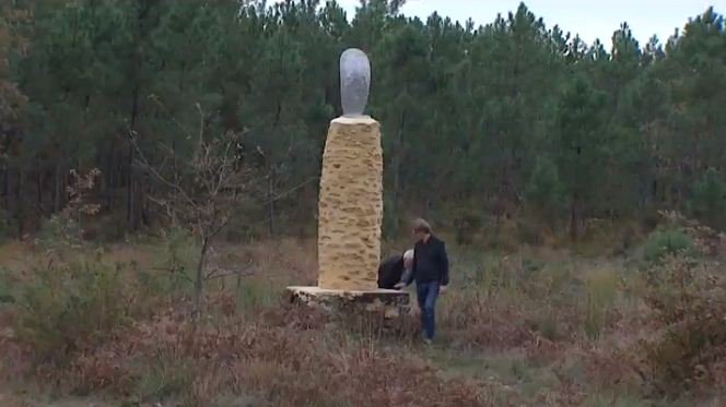 Un parcours d'art contemporain au coeur de la forêt des Landes de Gascogne france3-regions.francetvinfo.fr/aquitaine/un-p…