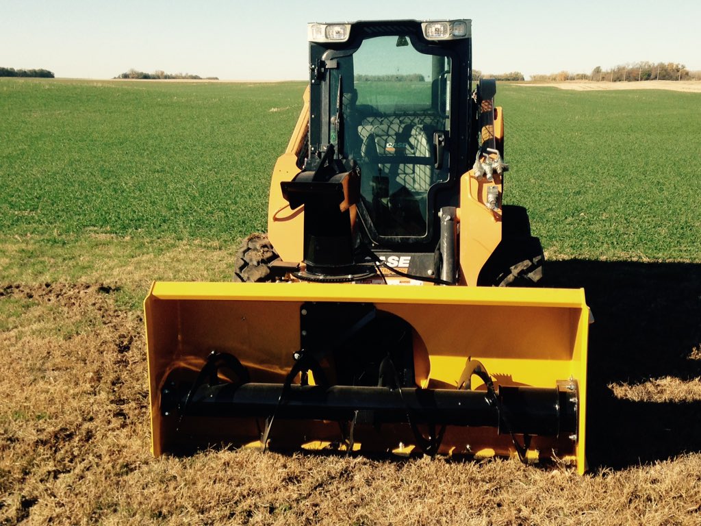 SiekerSales's tweet photo. #WinterIsComing Be ready for #ElNino #Snow w/#HitchDoc #SnowBlower
https://t.co/m1k4VfGyrY #kswx #cowx #okwx #txwx https://t.co/bbX7T6oGY6