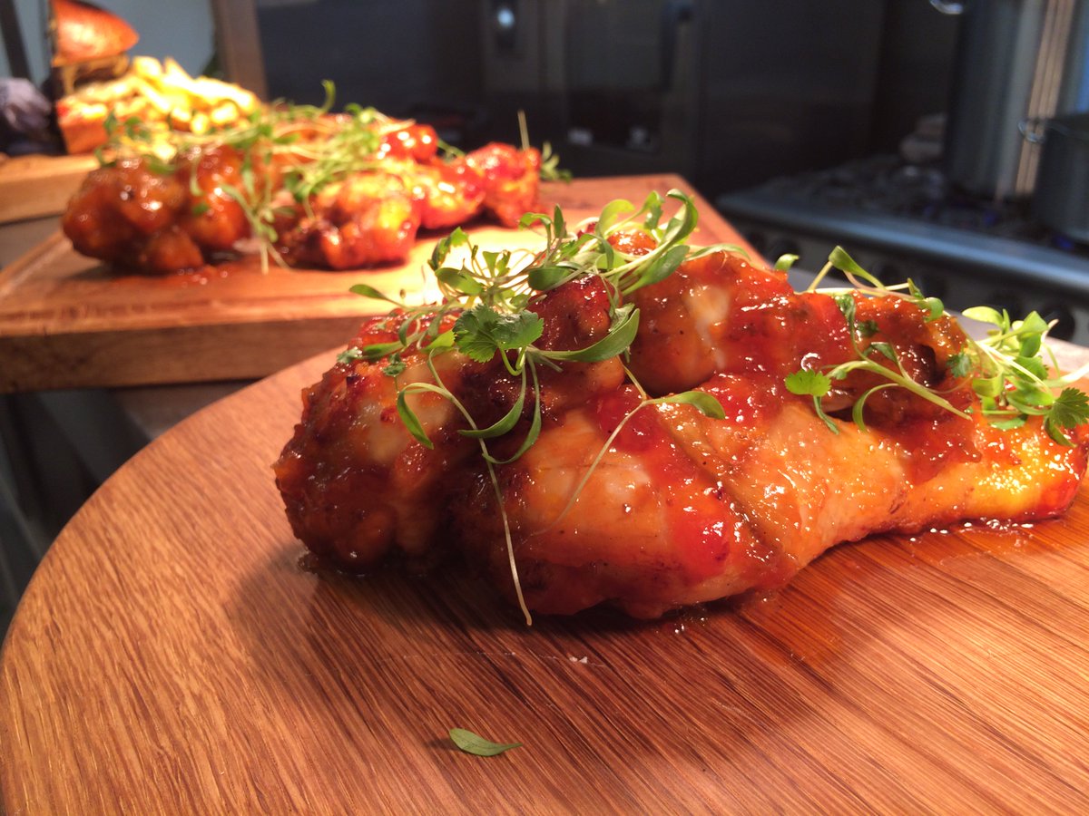 CrouchEndPH's tweet photo. Sticky spicy apricot fried chicken #CrouchEnd #CrouchEndPicturehouse #food https://t.co/fNCxDw0NOk