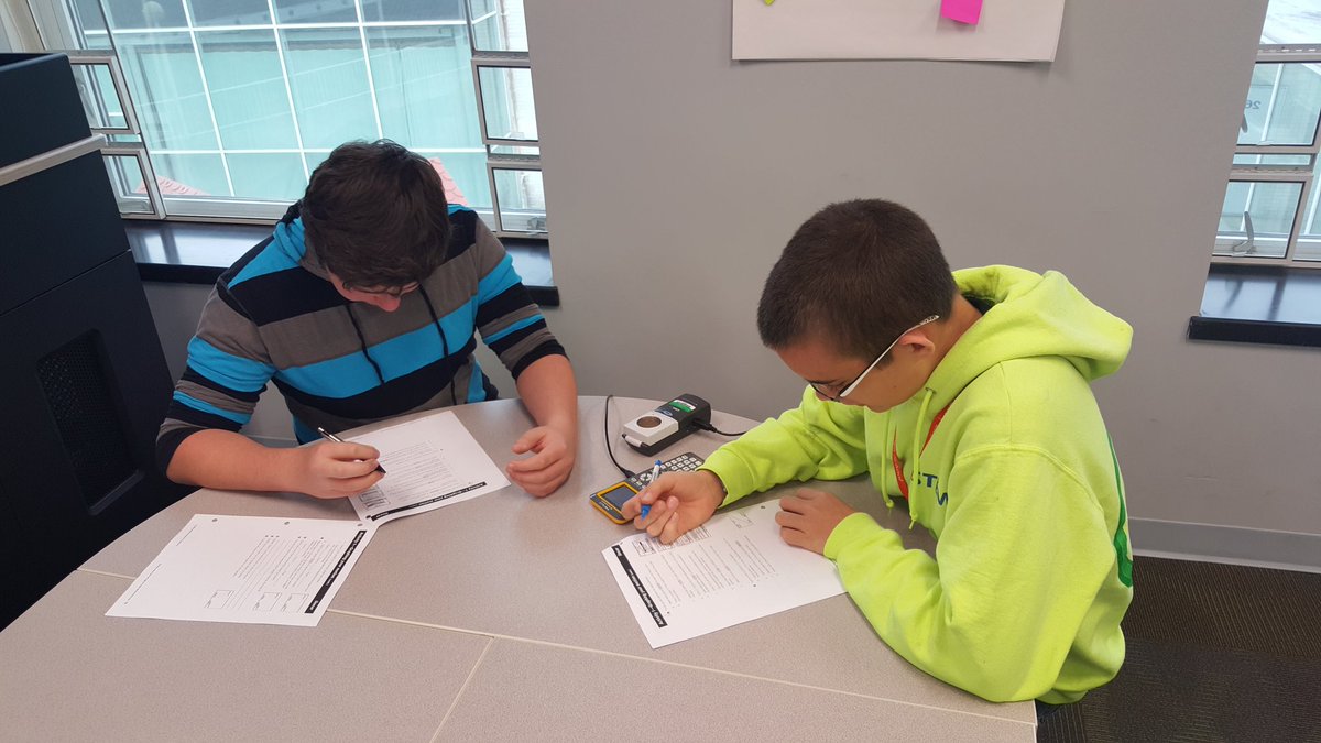 missmathwright's tweet image. Creating time series graphs with #ti84plus and the #cbr2 in Algebra 1 at @istemghs #STEMed #mathed