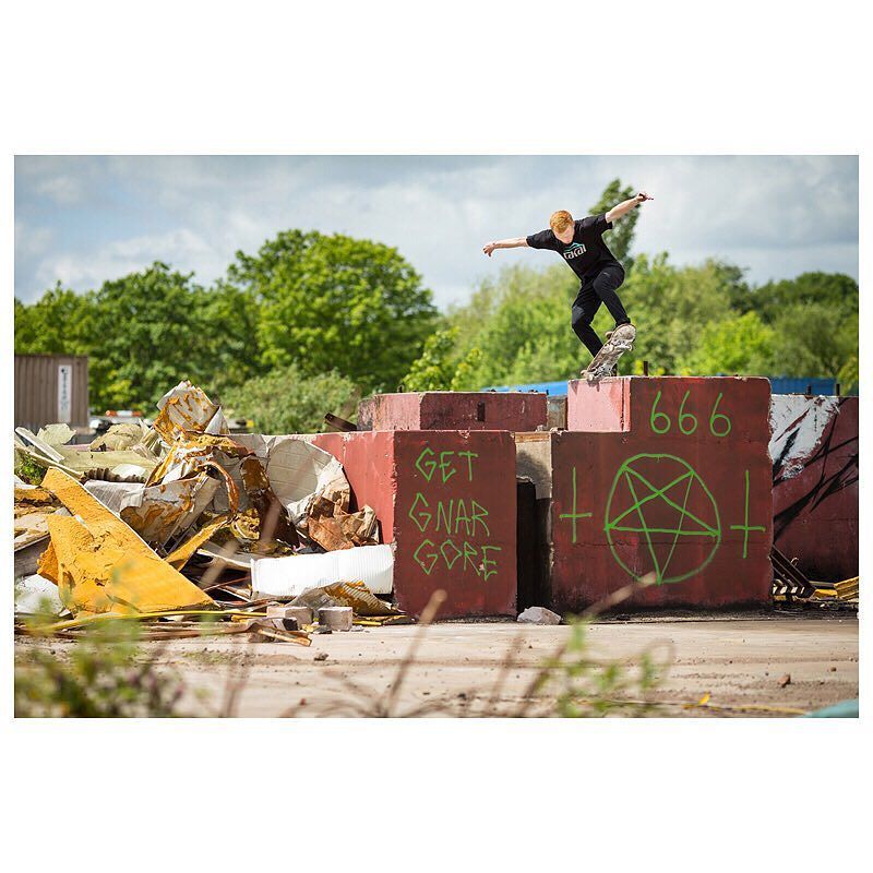 Sidewalkmag.com tweet media