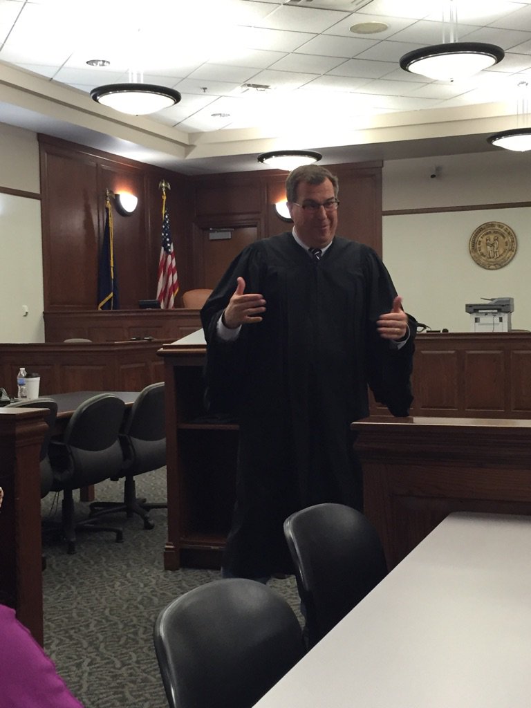 mrswhittinghill's tweet photo. What an interesting morning at the Warren County Justice Center @GwoodFBLA #APES2015 https://t.co/x8zqZHOU60