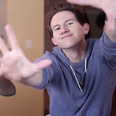 bombaflayout's tweet image. Ricky Dillon