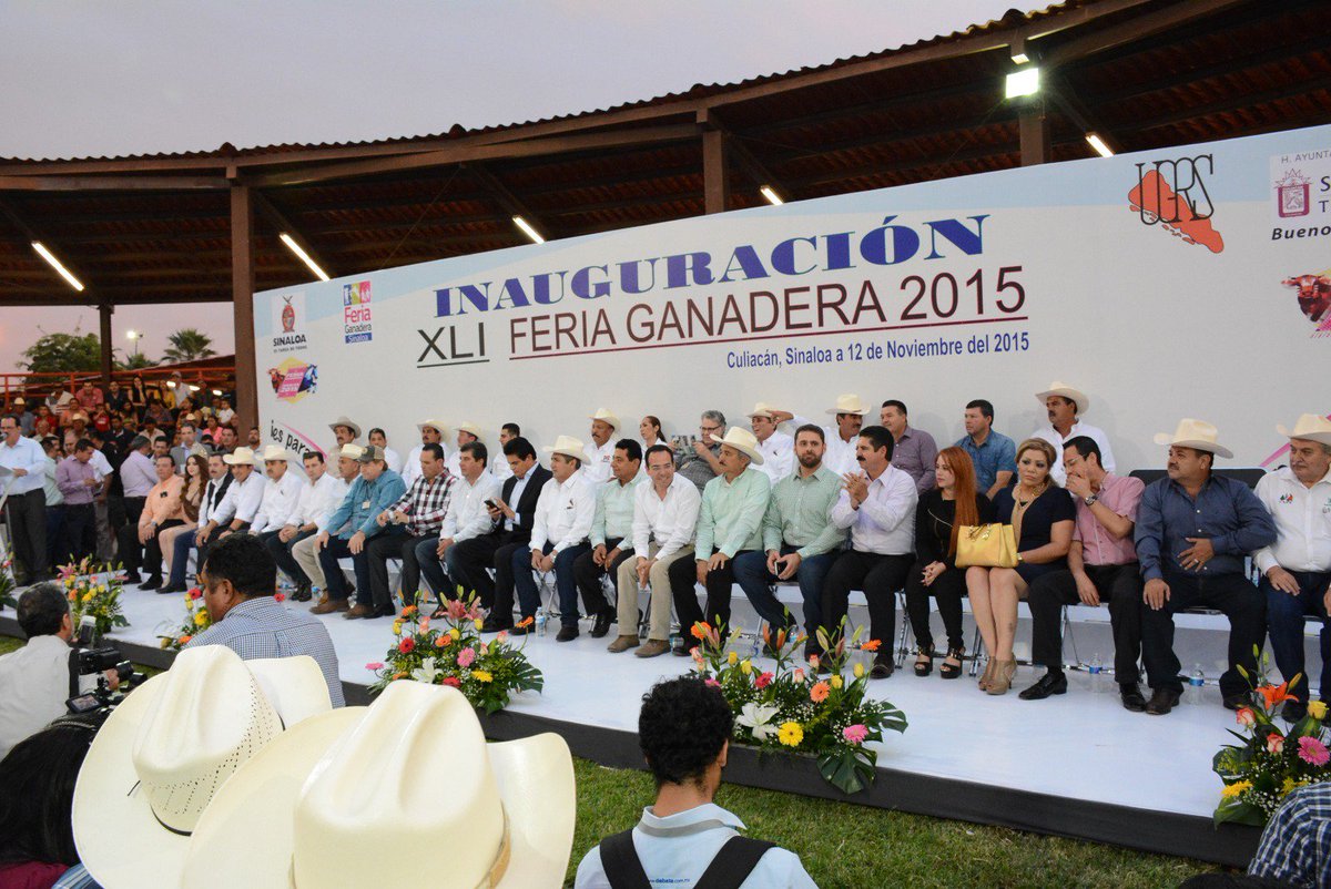 GomerMonarrez's tweet photo. Con la representación del @HCongresoSin participamos en inauguración de la XLI Feria Ganadera 2015 el día de ayer! https://t.co/uHO0EHtAL7