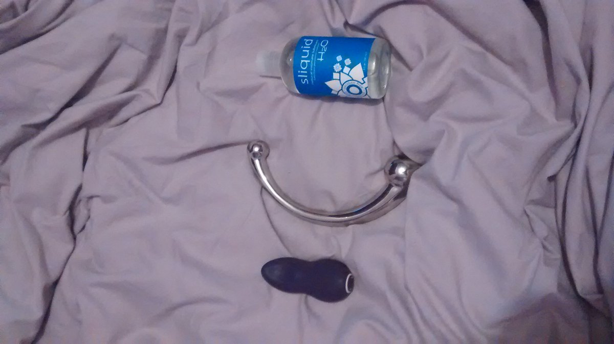 BammieBamf's tweet photo. That's tonight sorted :P
#We-VibeTouch #njoyPureWand #SliquidH20
@njoytoysaus @wevibe @sliquid https://t.co/z3HWpbuFvC