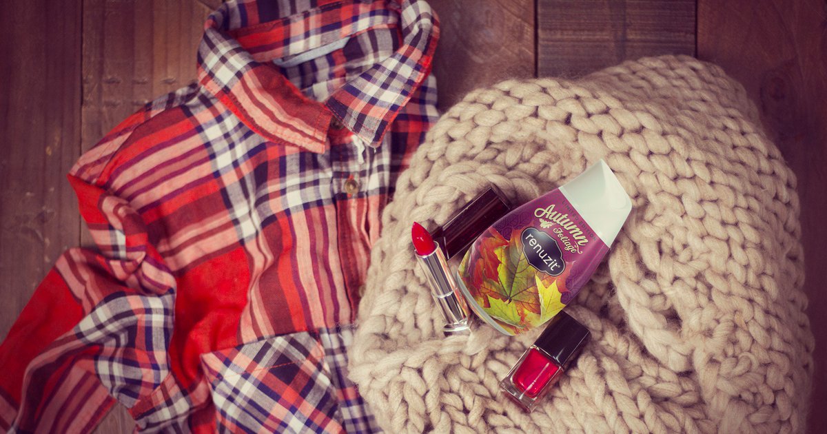 Renuzit's tweet image. Whatever the weather, our #FunFallHaul brings refreshing Autumn indoors. Inspired by our Cone in Autumn Foliage.