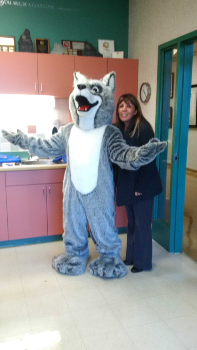 Teena_Francis's tweet image. @TimberleaSchool So awesome for Timmie to join us at District Office! 
@DougNicholls2 @FMPSD #whyTimberleaRocks!!