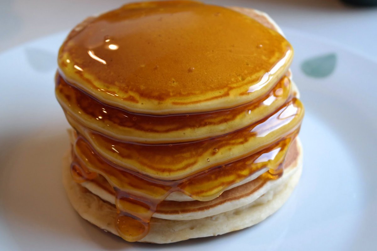 BakingBar's tweet photo. Not just for Pancake Tuesday...Any Day...Every Day? Our Fluffy Pancakes #recipe https://t.co/yfF1lbT2Ke https://t.co/oQQcBYPLkN