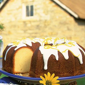 Lemony Prairie Cake Get Recipe Here ift.tt/1RTYjNV?ptrm  #fitrecipe #grandmasrecipe 🍚🍘