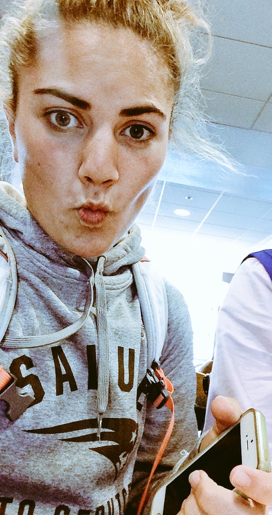 SRUDanceClub's tweet photo. Happy Friday from Nicole Georges to you 🎉 https://t.co/xbzJCDwX09