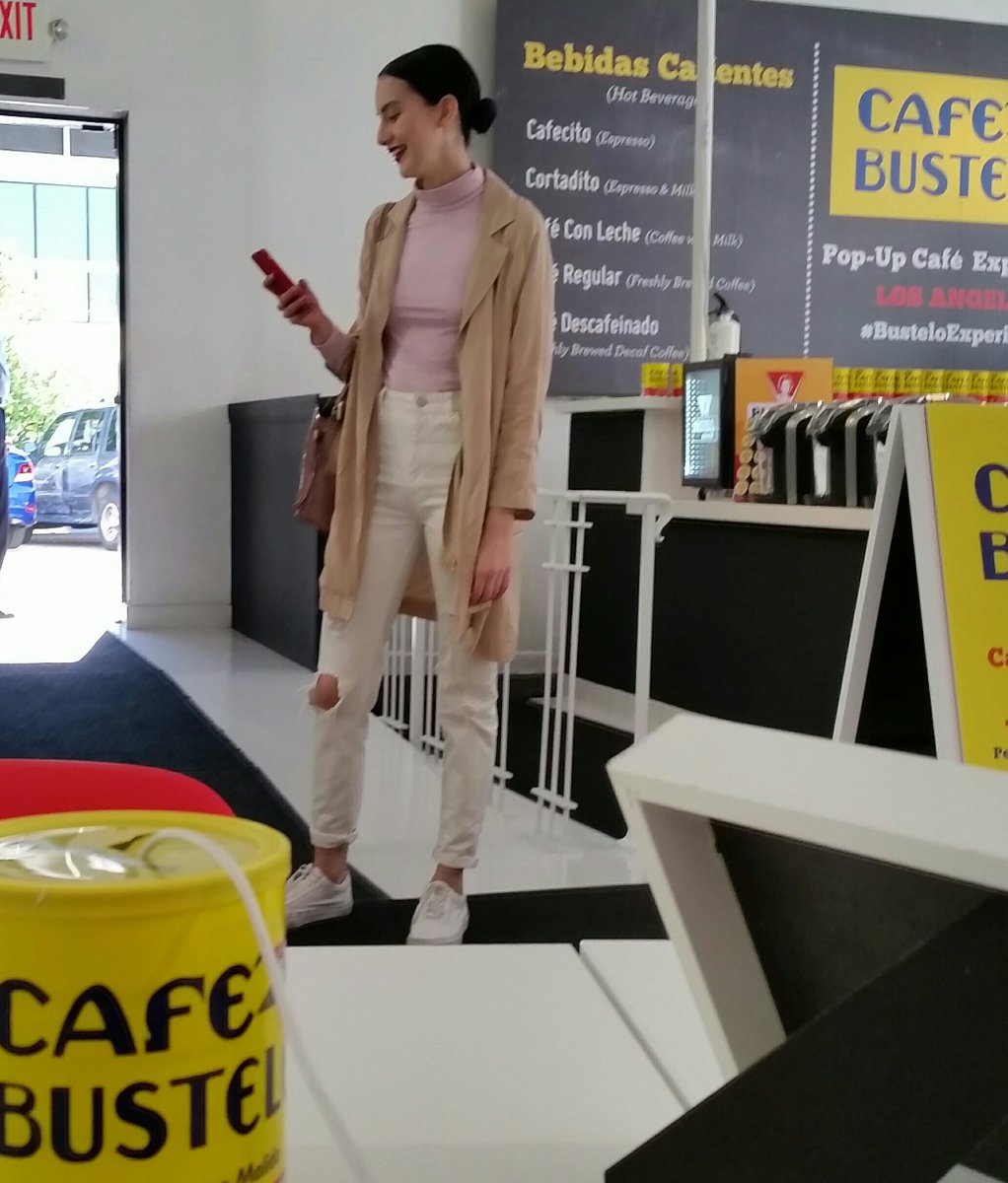 JMakJeans's tweet photo. Fun fashionable coffee time hits target market in popupshop #cafémarket #coffeebiz #BusteloExperience https://t.co/PO3UYuTDvA