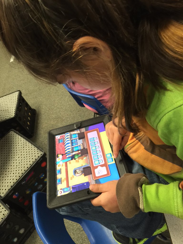 AzleEdTech's tweet photo. 1st grade coders at Cross Timbers @azleisd with #TheFoosApp https://t.co/JEj2Z0U9i2