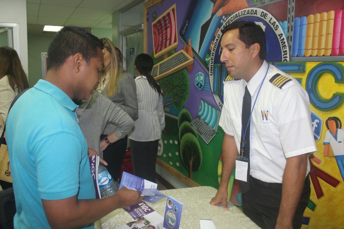 Los mejores cuando se habla de Aviación Dando la oportunidad de tomar la carrera en un tiempo más corto