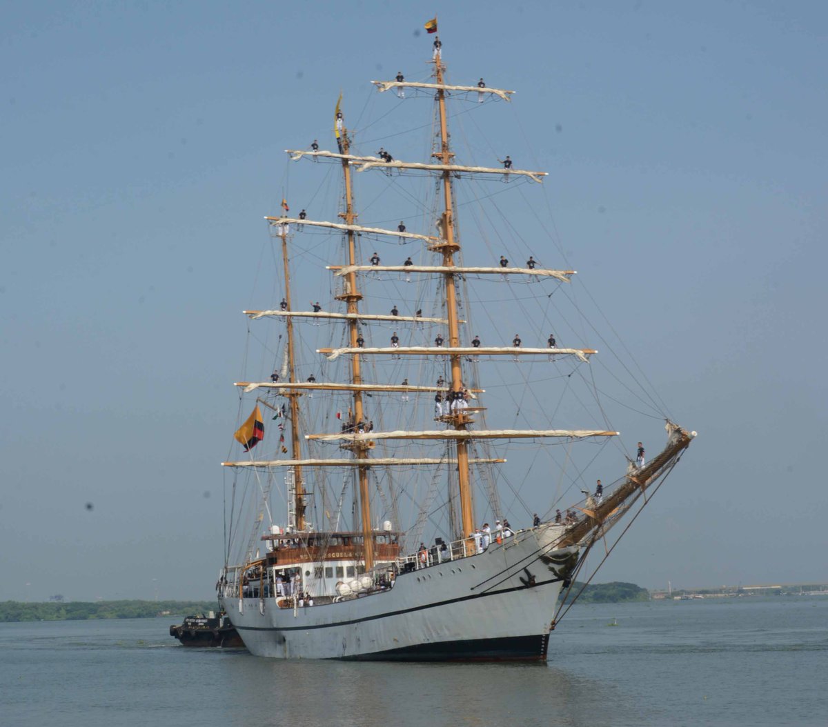 writetake's tweet photo. Ecuadorian Naval Ship sail training ship Buque de Armada de Ecuador #BAEGuayas with 153 crew is visiting Kochi. https://t.co/l161rdr2W2