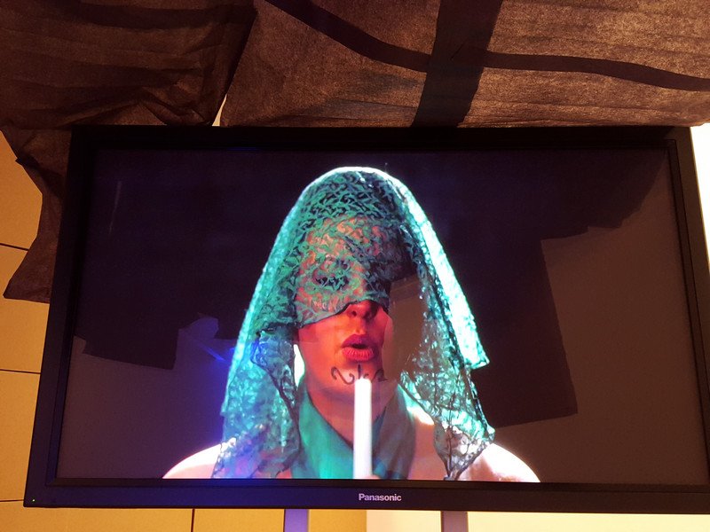 Domankiewicz's tweet photo. Review of the thought-provoking @arablessproject event @saatchi_gallery last week https://t.co/3NmGpfwVPR https://t.co/3gWFHFPKkS