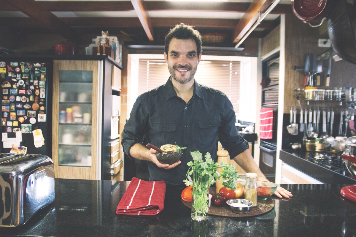 Quer aprender uma receita que pode acompanhar aquele almoço especial?! Vídeo e receita em:  goo.gl/cZhOvT