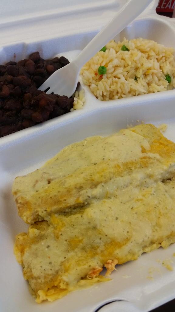 DiakaMelendez's tweet photo. Our Culinary Arts students prepared another awesome meal! Future chefs! @HumbleISD_SCHS @HumbleISD #schsnextlevel https://t.co/FmqYXTplRn